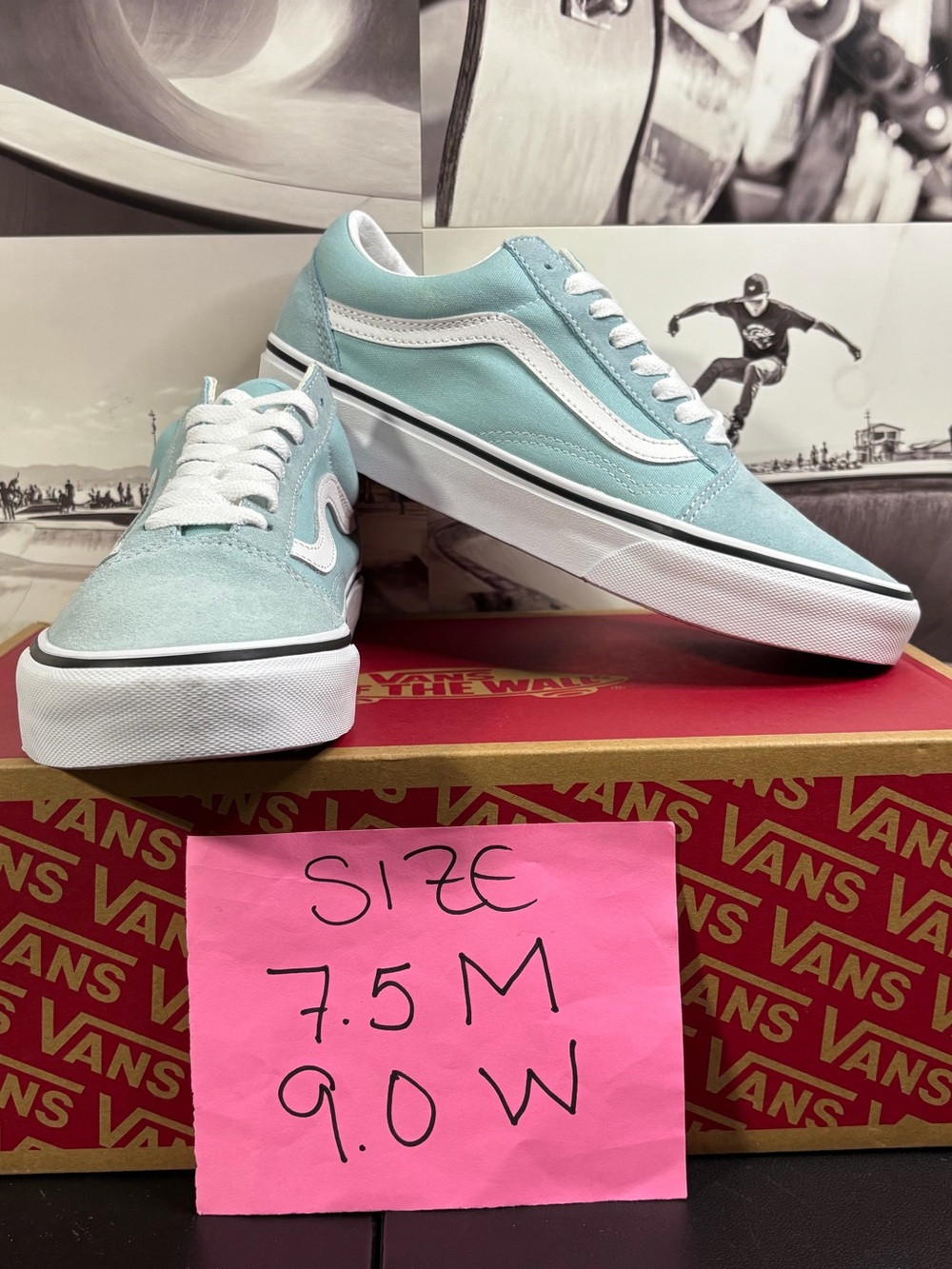 Vans Old Skool sz 7.5 Men’s 9.0 Woman